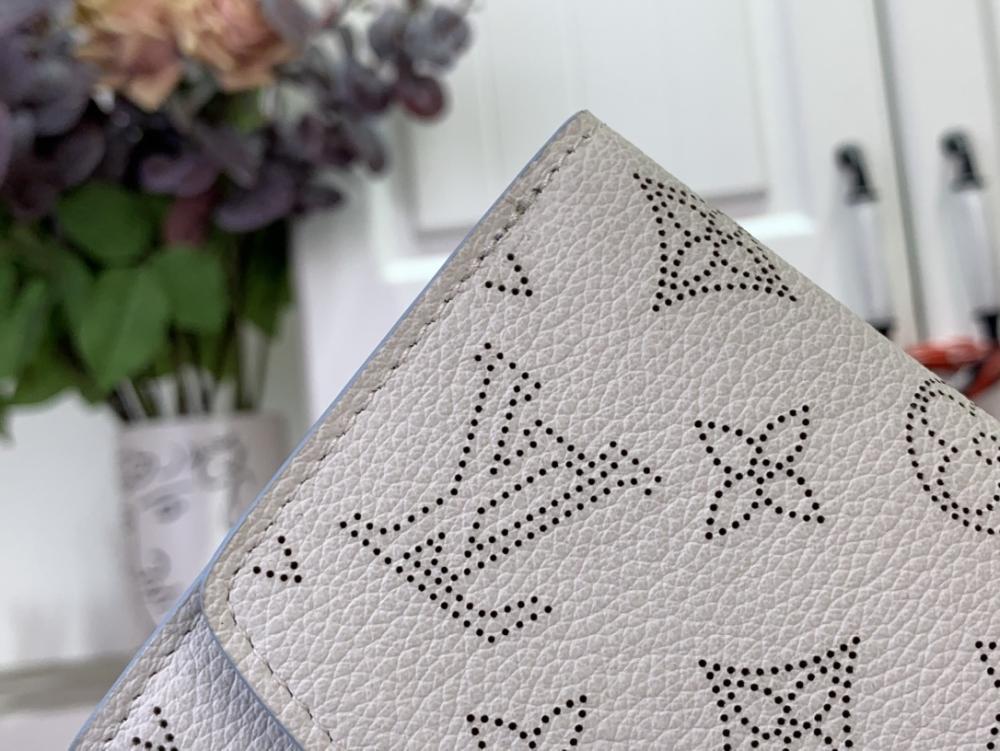 Elegant Wallet