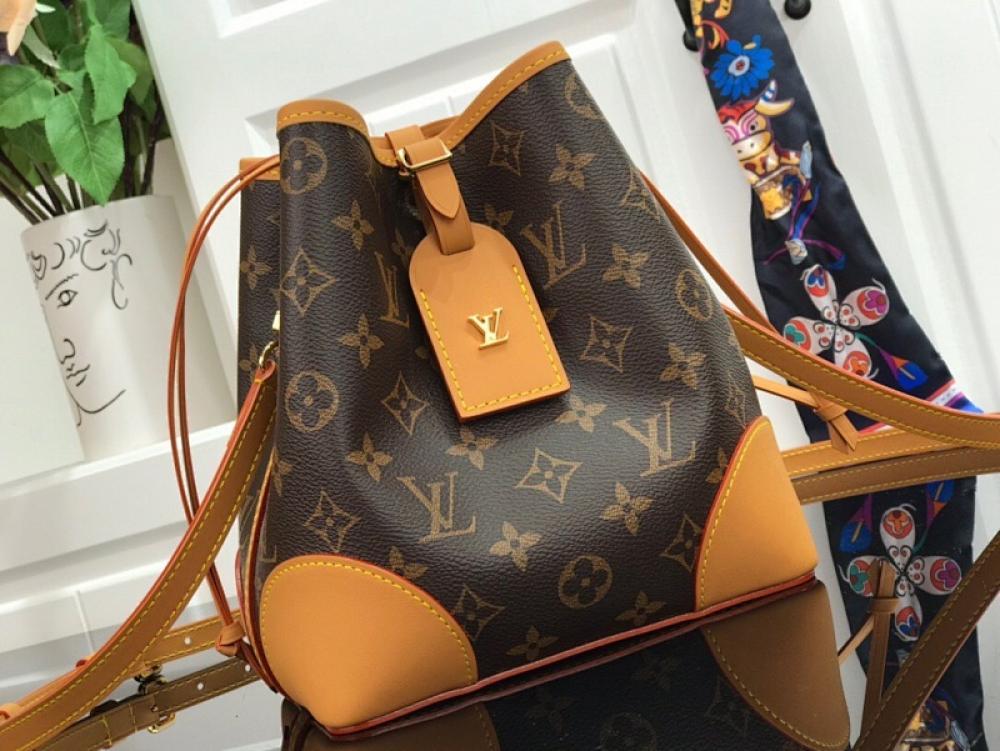 Classic Elegant Shoulder Bag