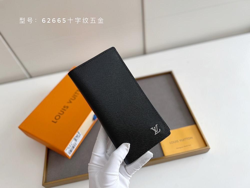 Modern Refined Wallet