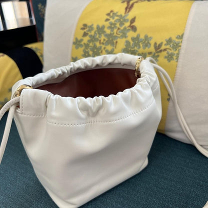 Elegant Leather Crossbody Bag – Special Edition