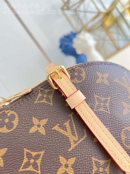 Classic Shoulder Bag
