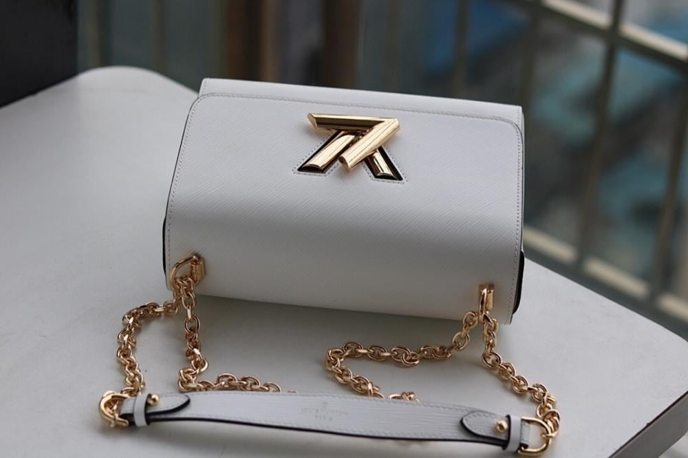Twist Shoulder Bag