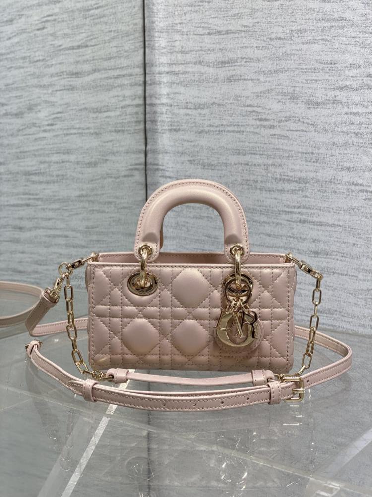 Classic Leather Shoulder Bag