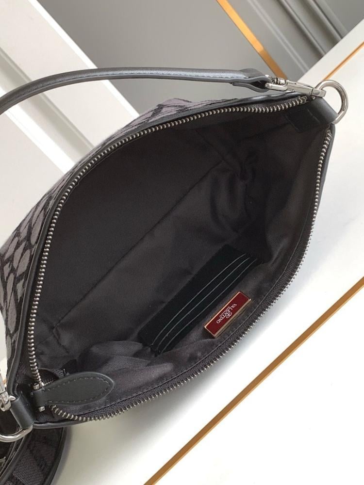 Modern Elegant Embroidered Shoulder Bag