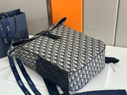 Modern Elegant Quilted Leather Shoulder Bag