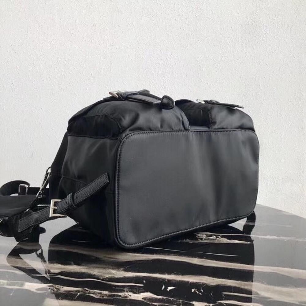 Modern Elegant Saffiano Leather Bag – Special Edition