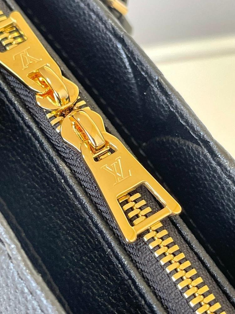 Modern Leather Shoulder Bag