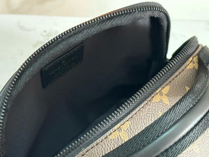 Classic Leather Travel Bag – Limited Edition