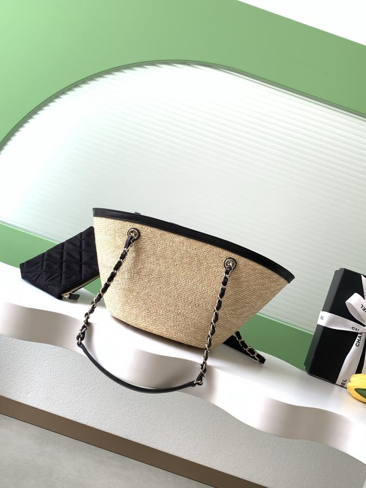 Woven Raffia Shoulder Bag