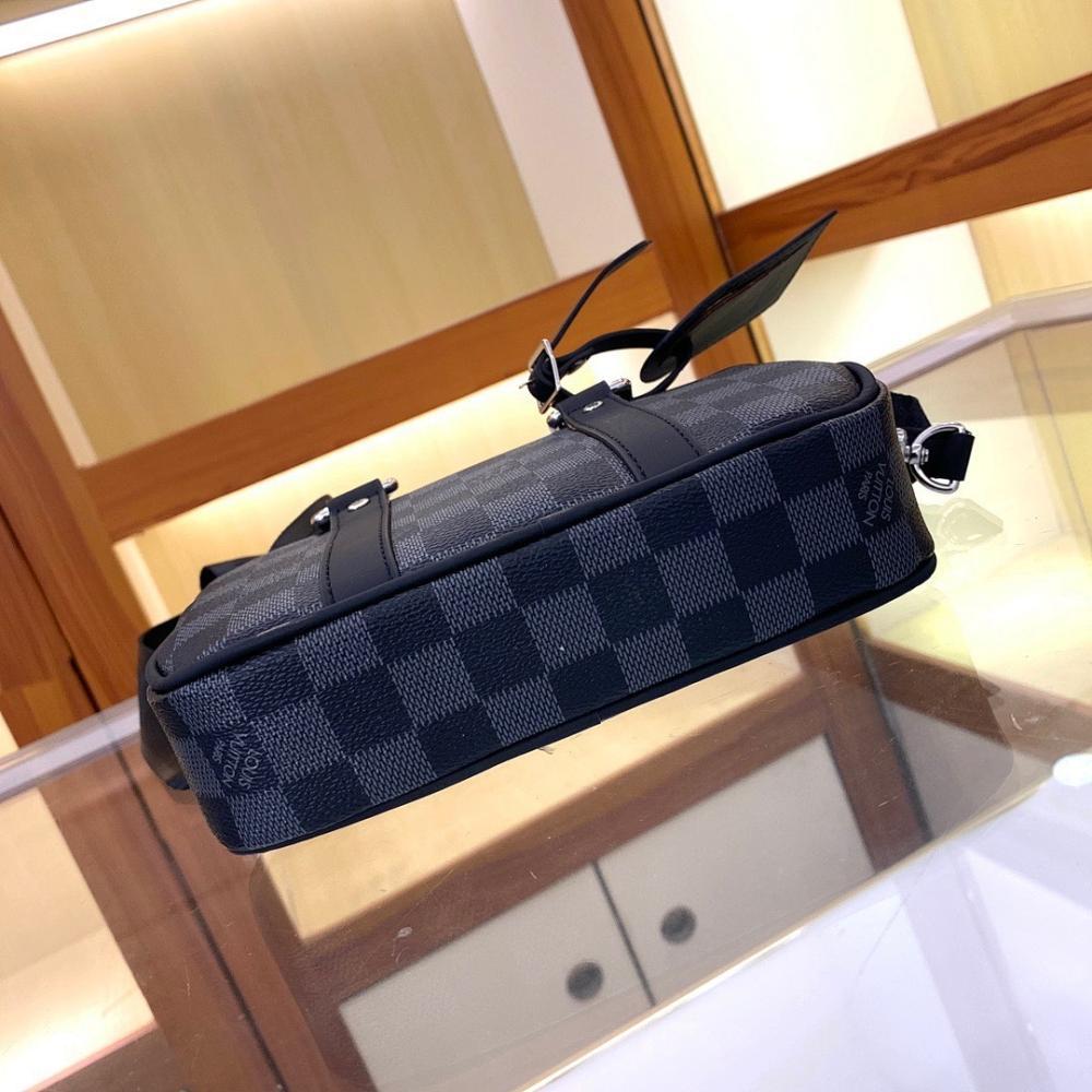 Italian-Inspired Stylish Shoulder Bag