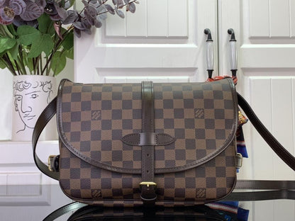 Classic Shoulder Bag