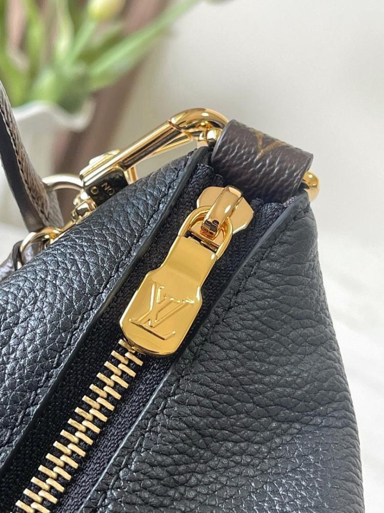 Italian-Inspired Luxury Woven Calfskin Bag