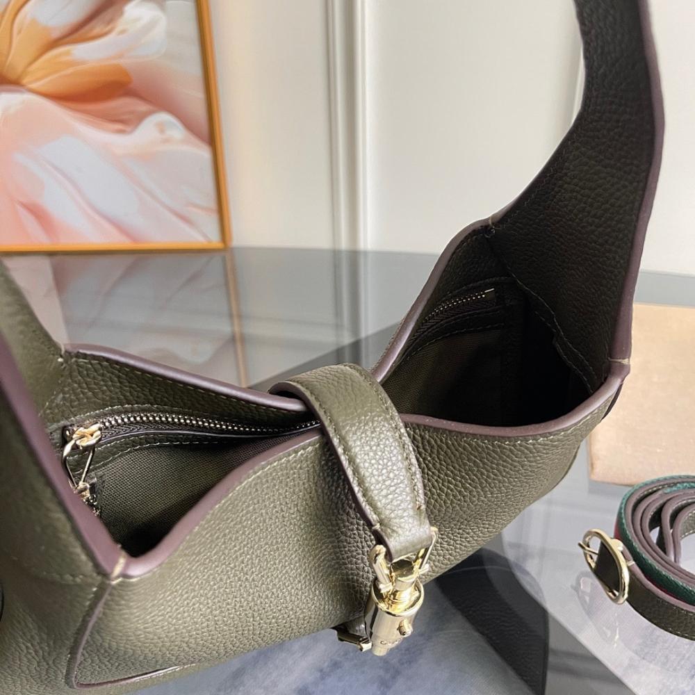 Italian-Inspired Stylish Bag