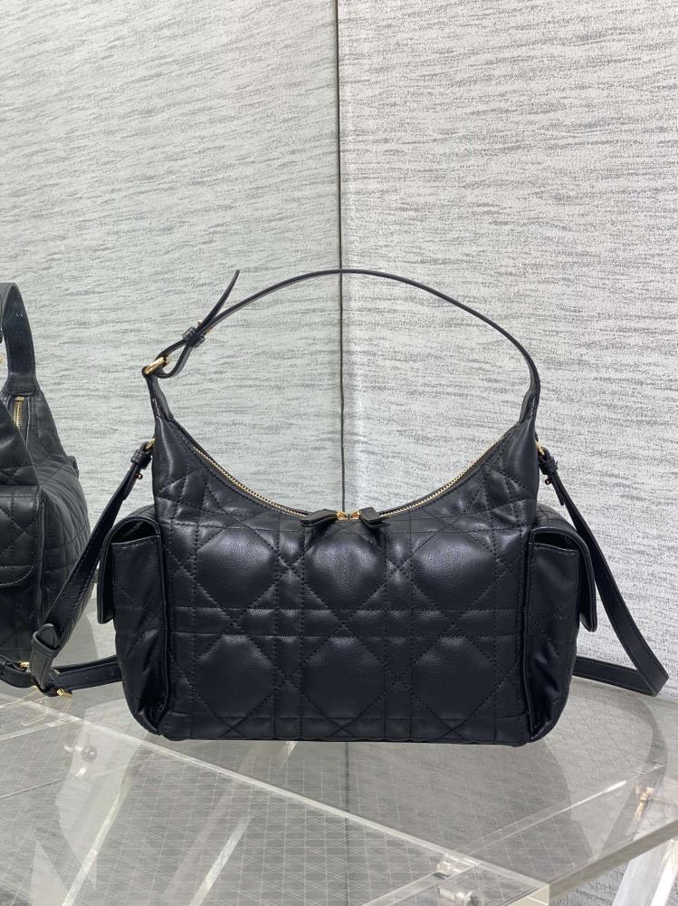 Elegant Leather Top Handle Bag