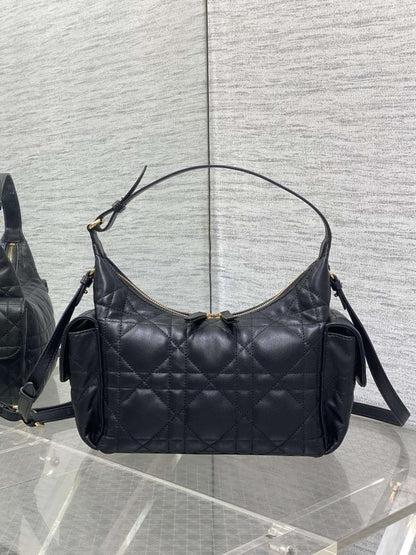 Elegant Leather Top Handle Bag