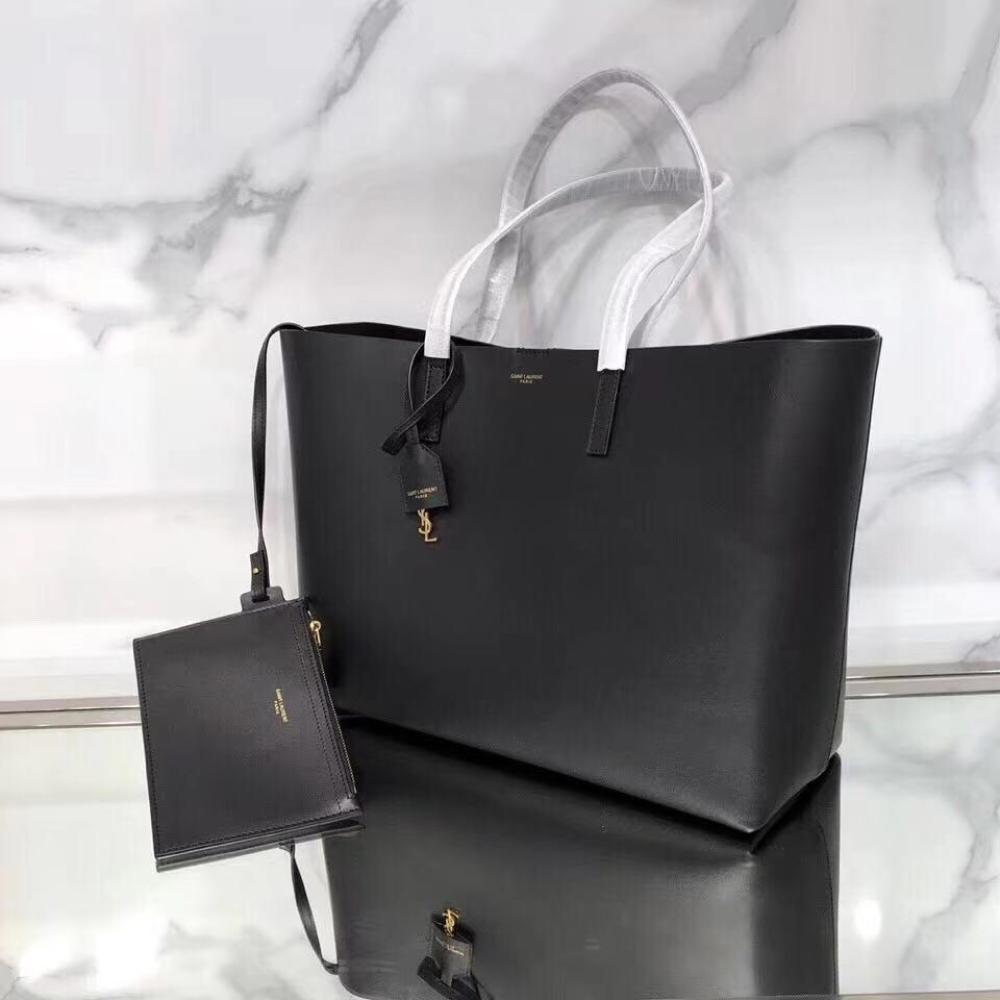 Elegant Shoulder Bag