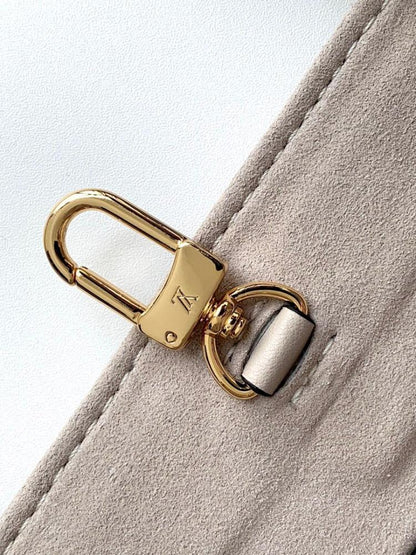 Elegant Refined Printed Leather Crossbody Bag