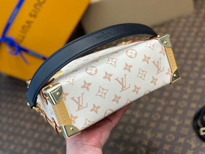 Stylish Canvas Shoulder Bag – Special Edition