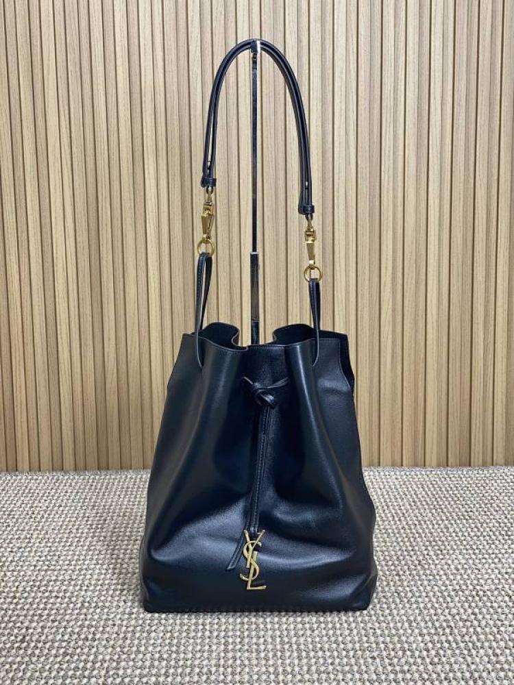 Elegant Shoulder Bag