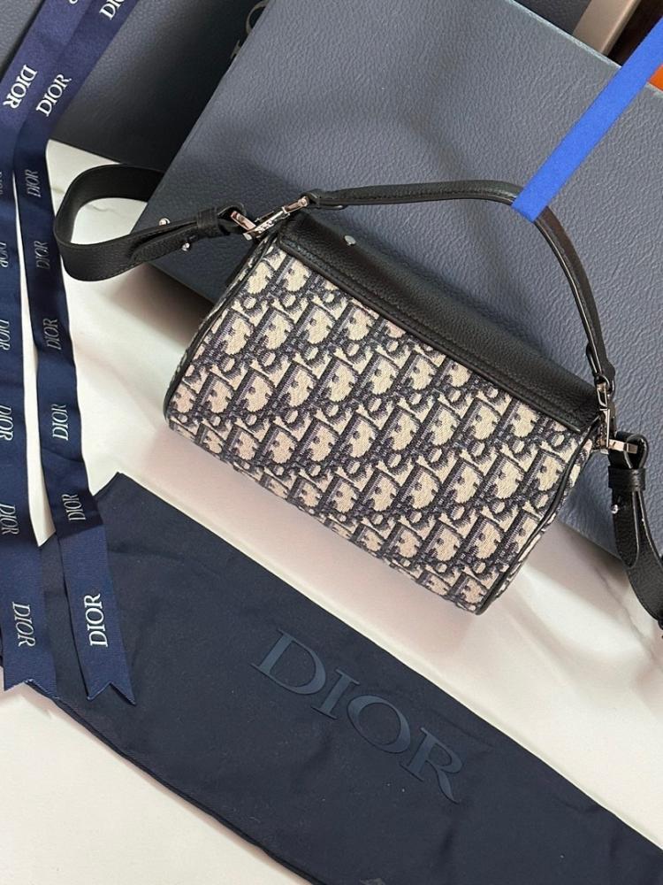 Stylish Black Leather Crossbody Bag – Special Edition