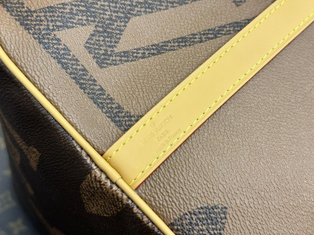 Stylish Refined Monogram Shoulder Bag