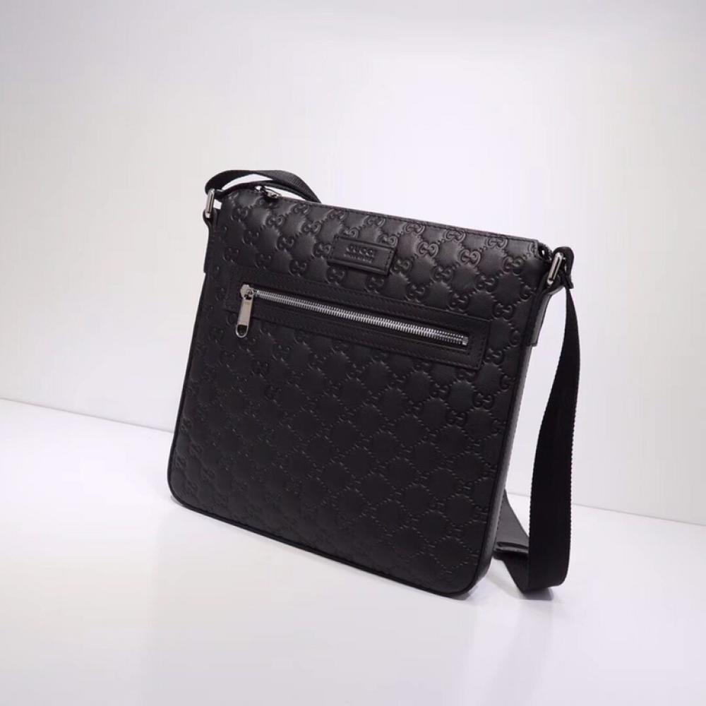 Classic Leather Shoulder Bag