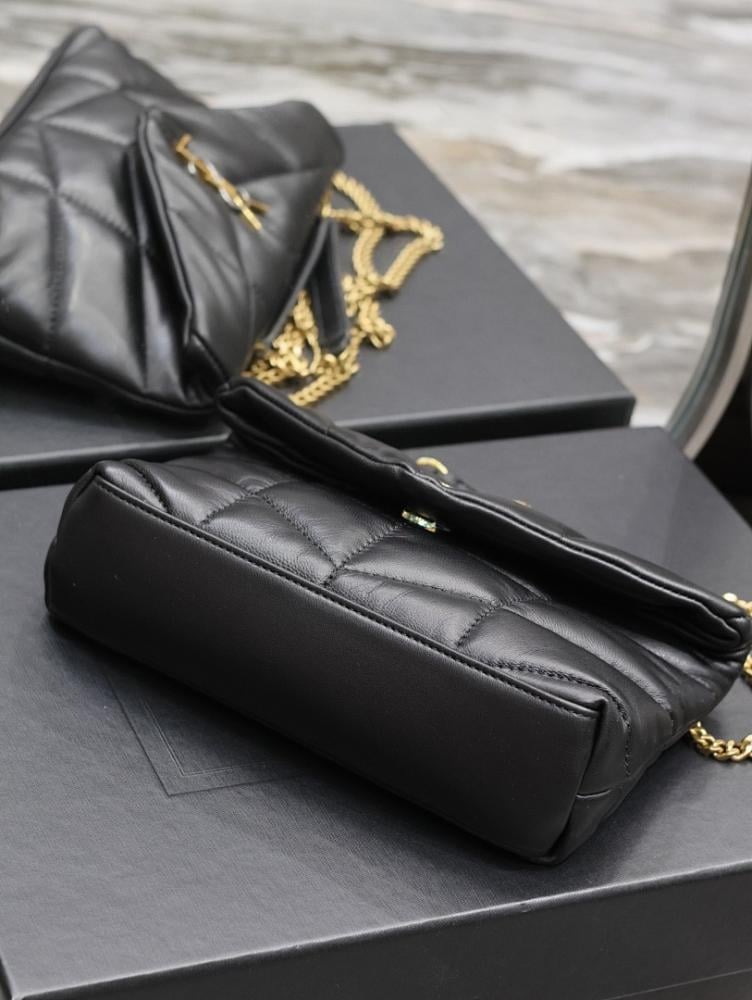 Stylish Quilted Lambskin Shoulder Bag – Special Edition