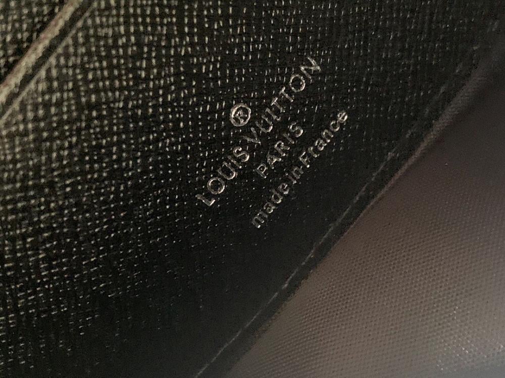 Modern Calfskin Wallet – Limited Edition