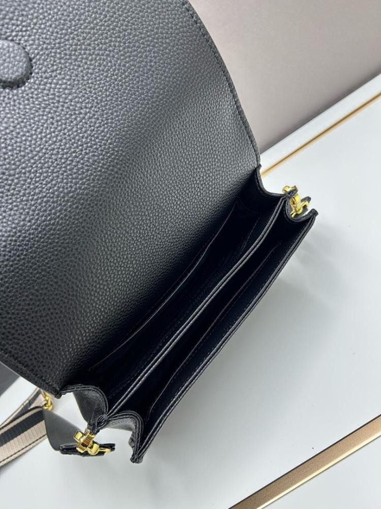 Modern Leather Shoulder Bag – Limited Edition
