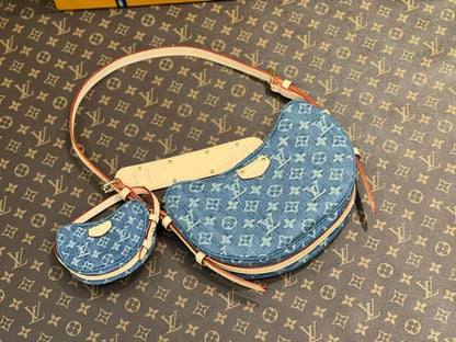 Stylish Refined Blue Denim Shoulder Bag
