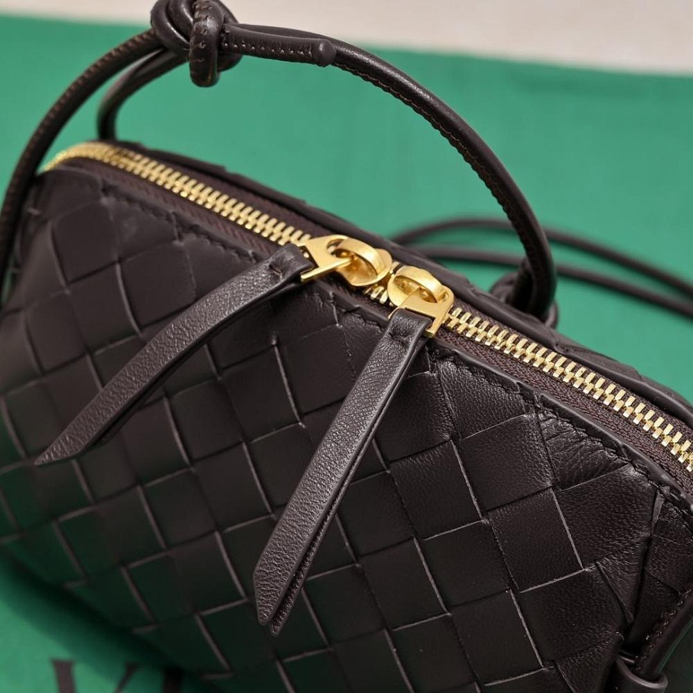 Classic Leather Shoulder Bag – Special Edition