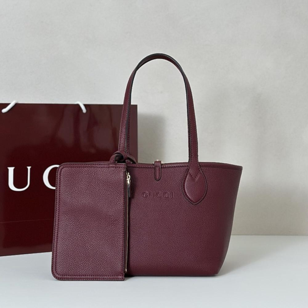 Classic Shoulder Bag