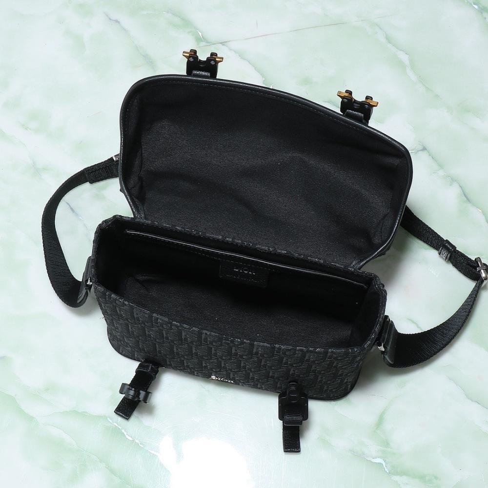 Stylish Refined Jacquard Crossbody Bag