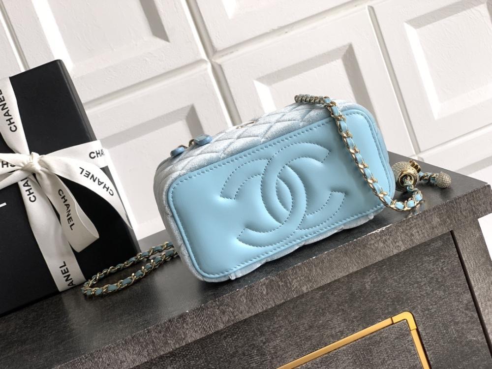 Alma Embroidered Wallet