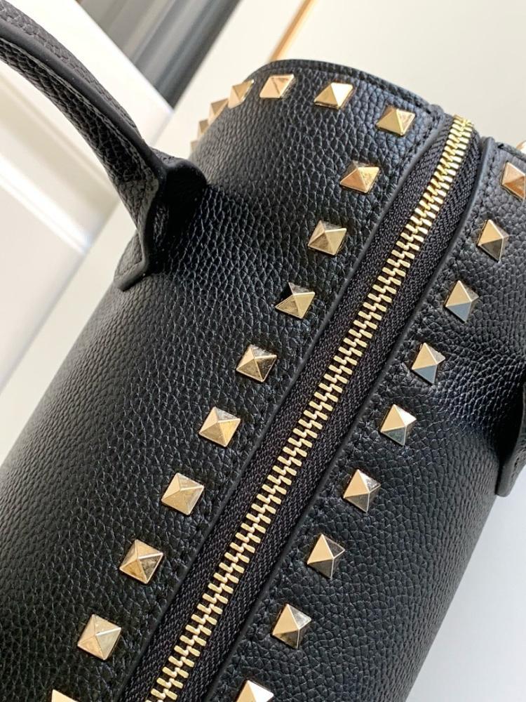 Classic Luxury Leather Shoulder Bag