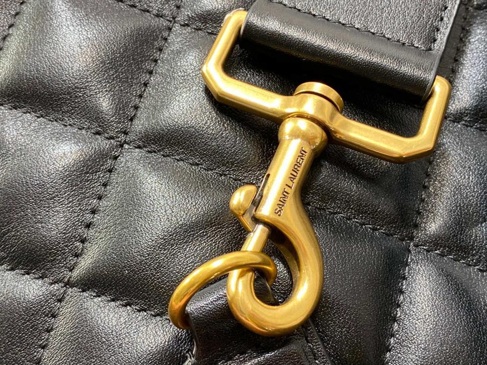 Practical Leather Travel Bag