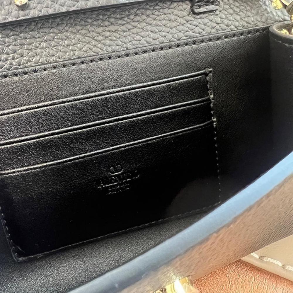 Stylish Leather Crossbody Bag – Limited Edition