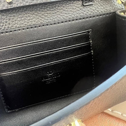 Stylish Leather Crossbody Bag – Limited Edition