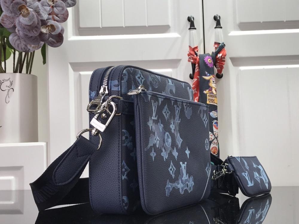 Messenger Bag