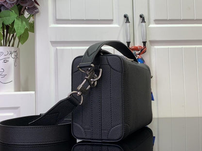 Elegant Shoulder Bag