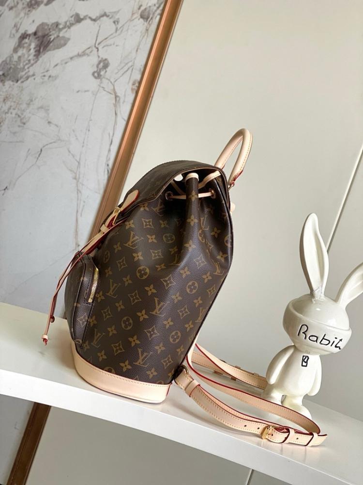 Elegant Refined Leather Top Handle Bag
