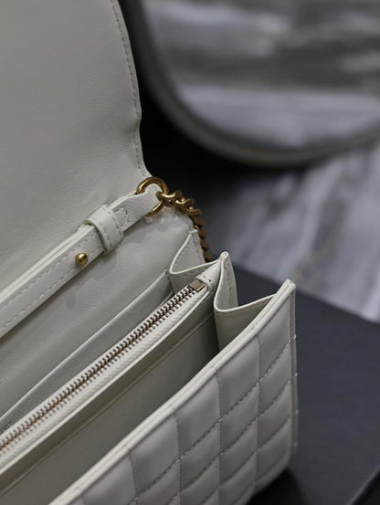 Modern Refined Lambskin Shoulder Bag
