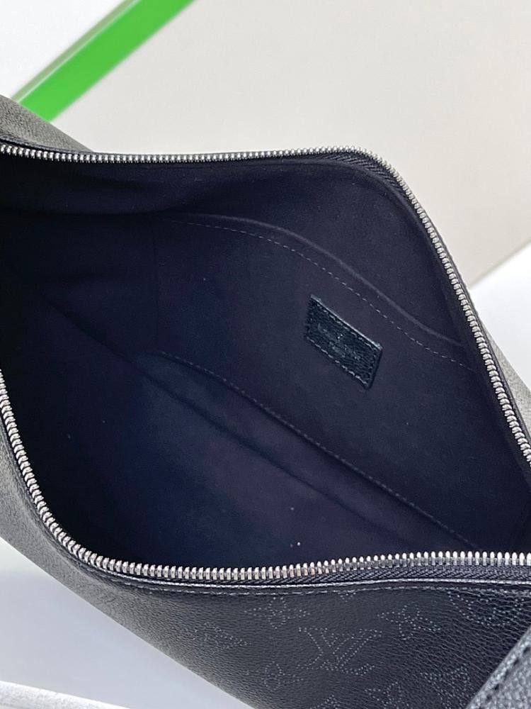 Modern Elegant Woven Leather Shoulder Bag – Limited Edition