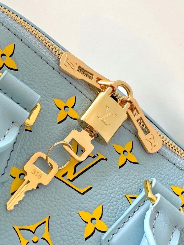 Luxury Leather Shoulder Bag – Special Edition