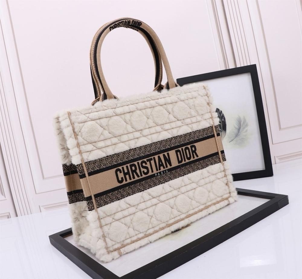 Stylish Premium Embroidered Crossbody Bag