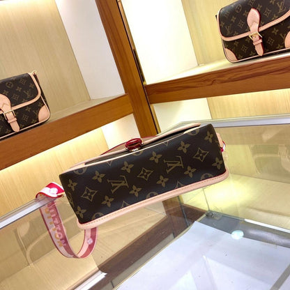 Italian-Inspired Elegant Leather Bag