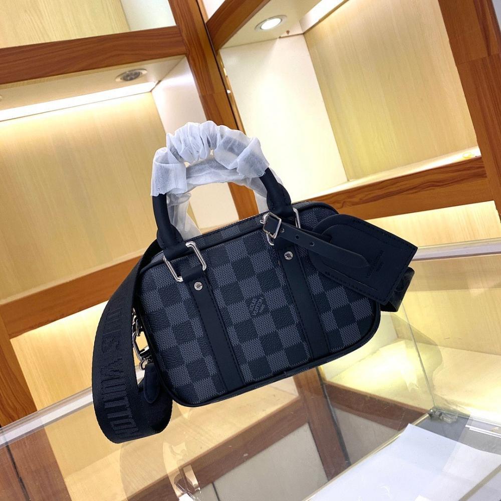 Italian-Inspired Stylish Shoulder Bag