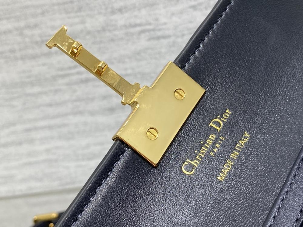 Luxury Elegant Top Handle Bag