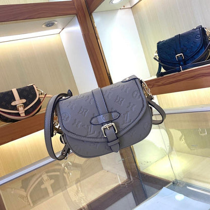 Modern Refined Crossbody Bag