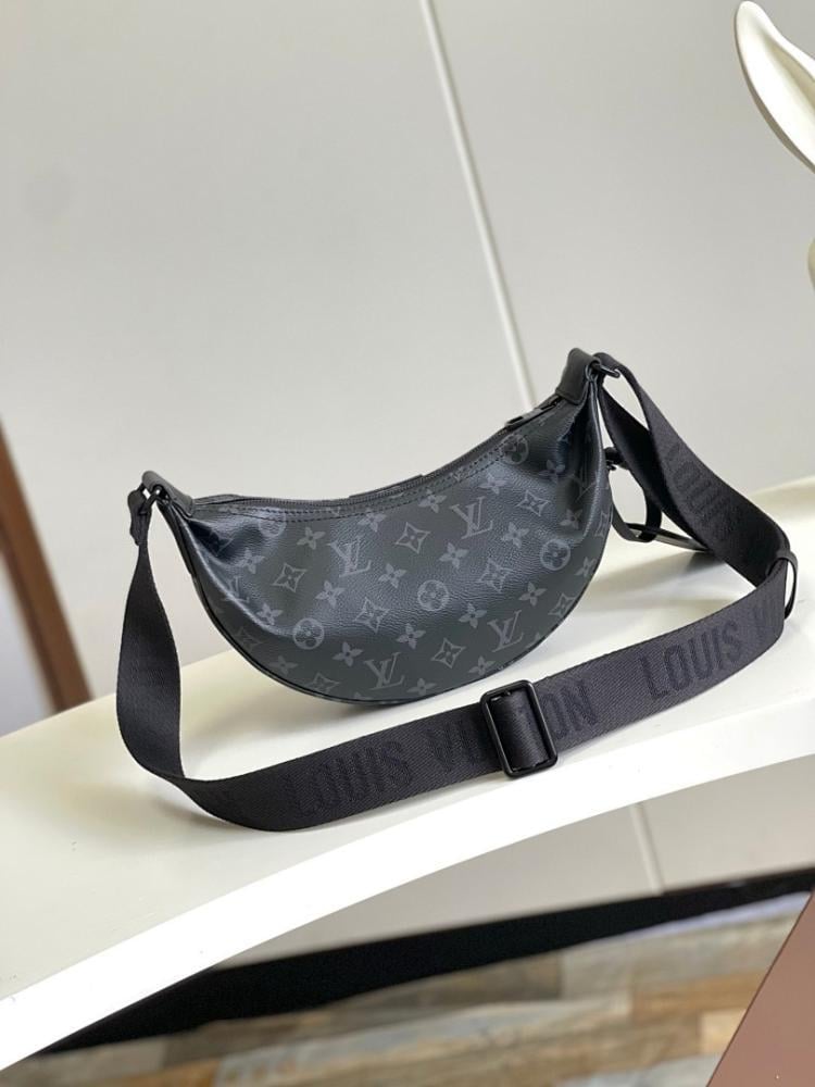 Elegant Refined Canvas Shoulder Bag